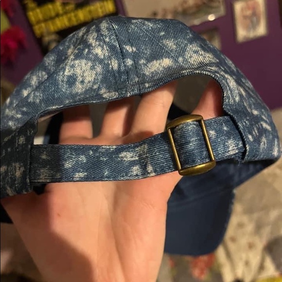 ✨BRAND NEW✨ FREE when bundled! - Picture 2 of 2